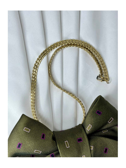 Närbild av halsband för handgjord slipsrosett